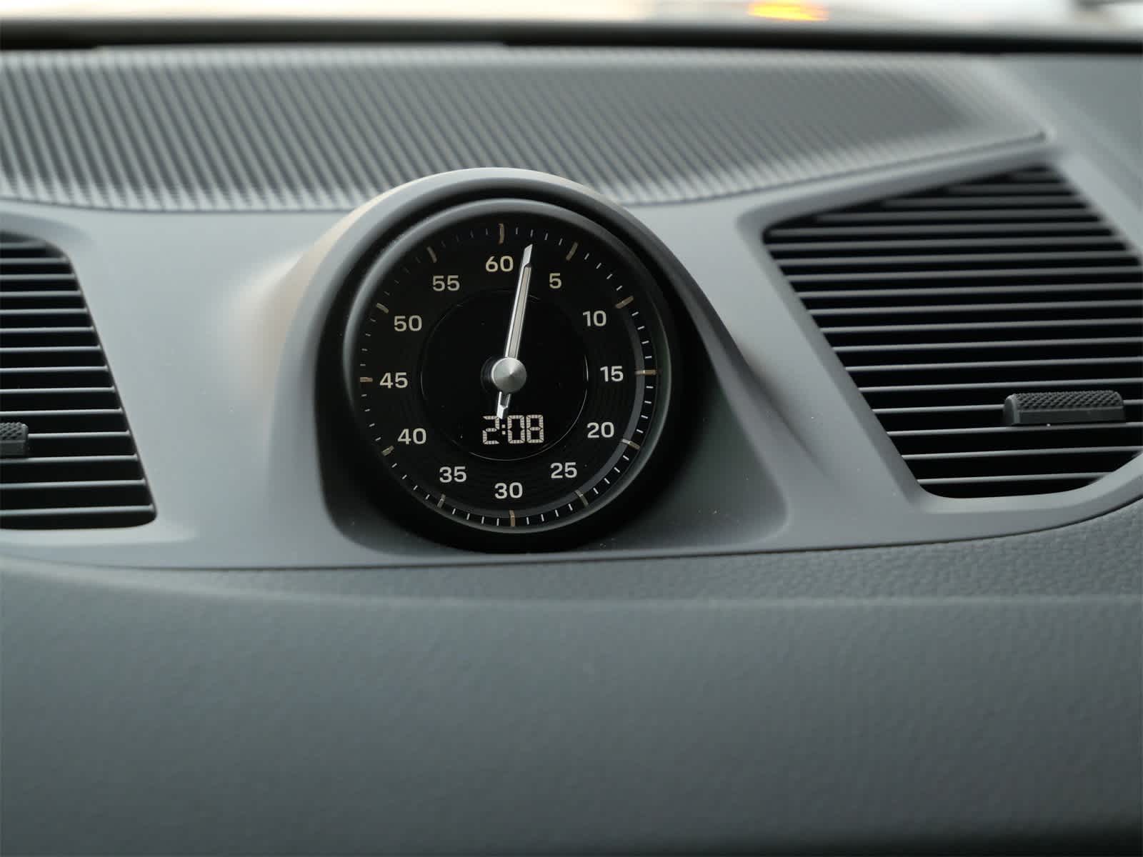 Thumbnail: 2026 Porsche Cayenne - 25