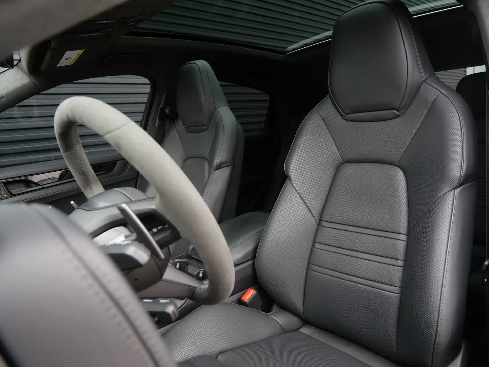 Thumbnail: 2026 Porsche Cayenne - 5