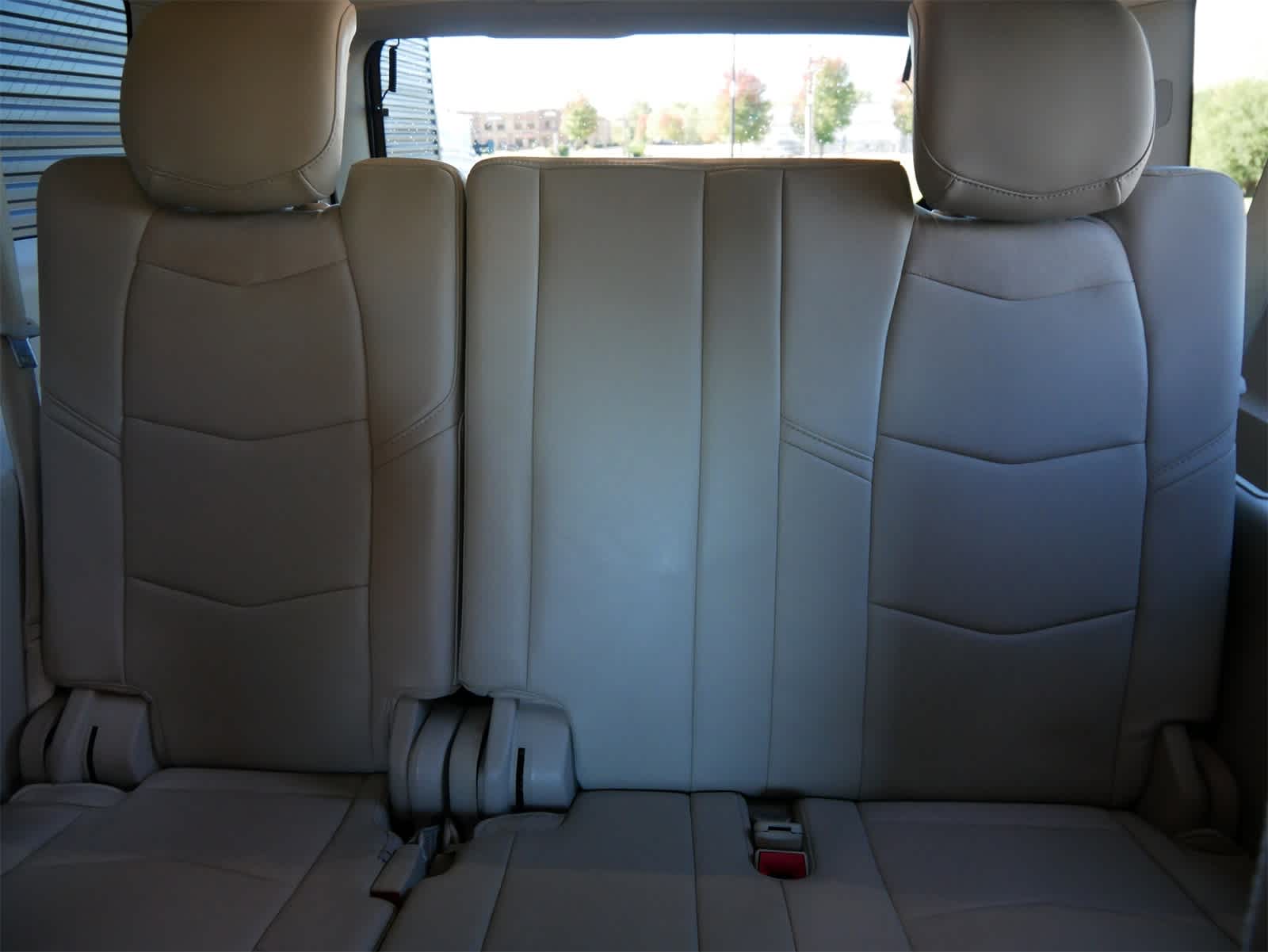 Thumbnail: 2016 Cadillac Escalade - 7