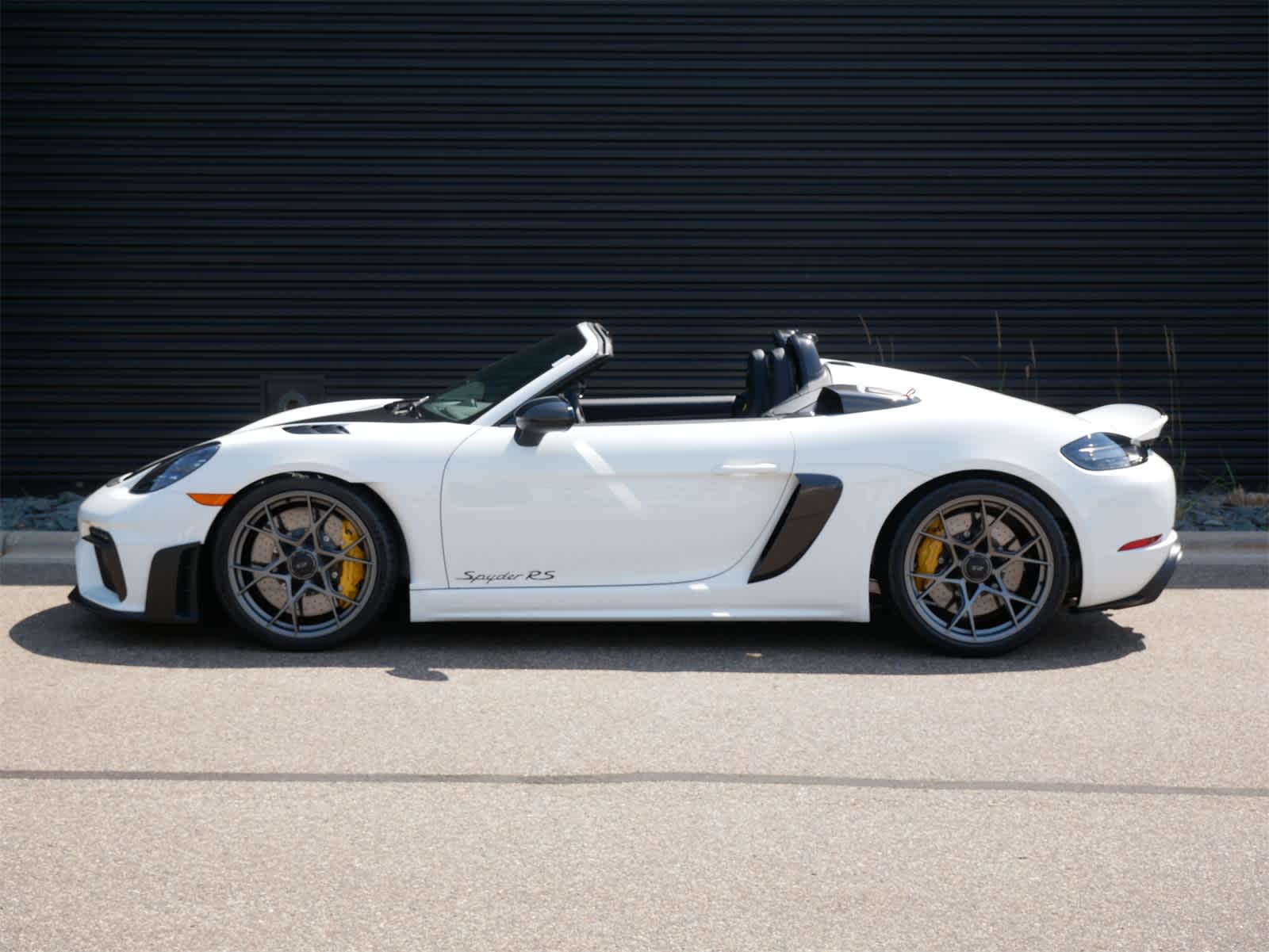 Thumbnail: 2025 Porsche  - 2