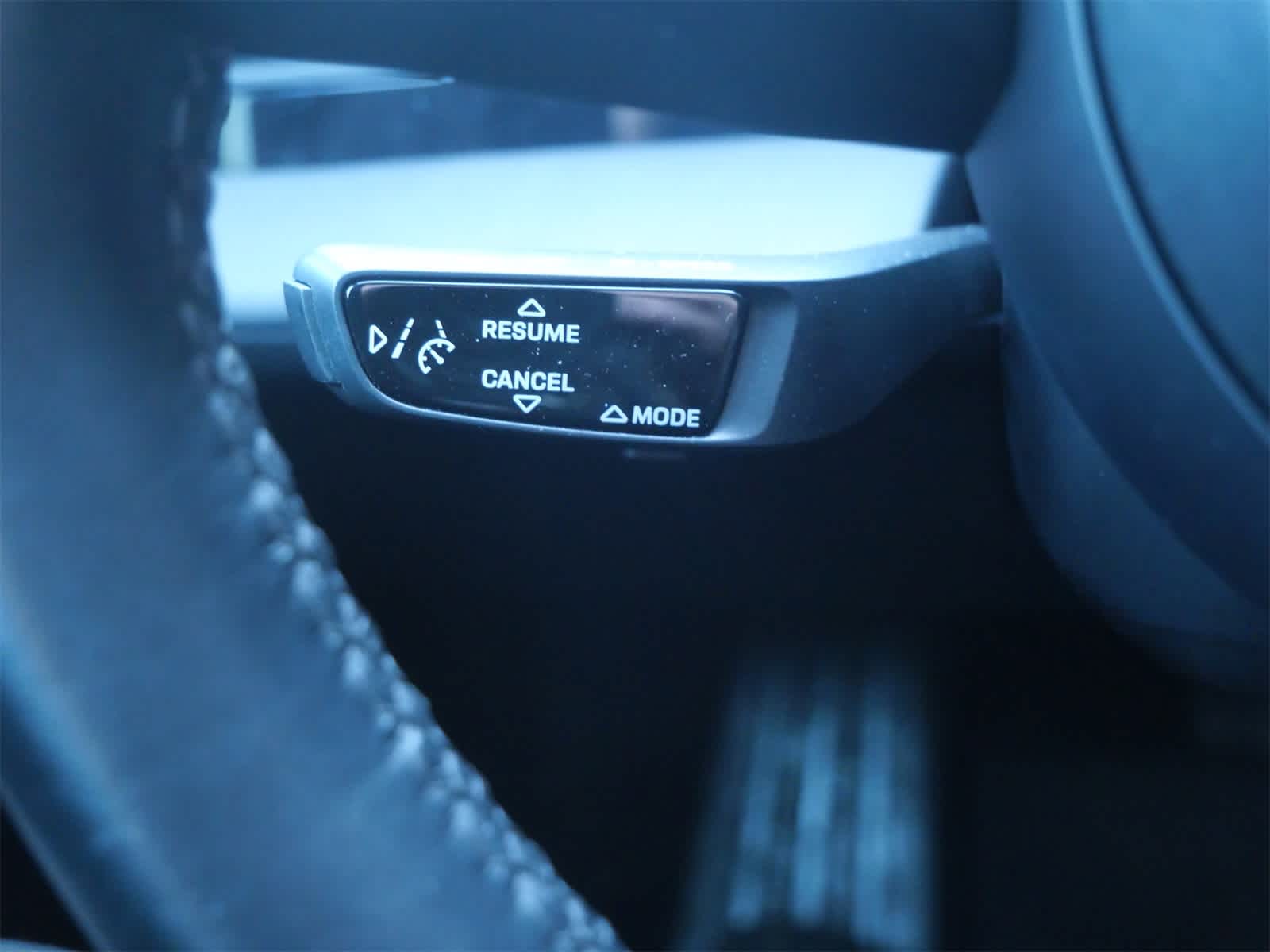 Thumbnail: 2021 Porsche Taycan - 22