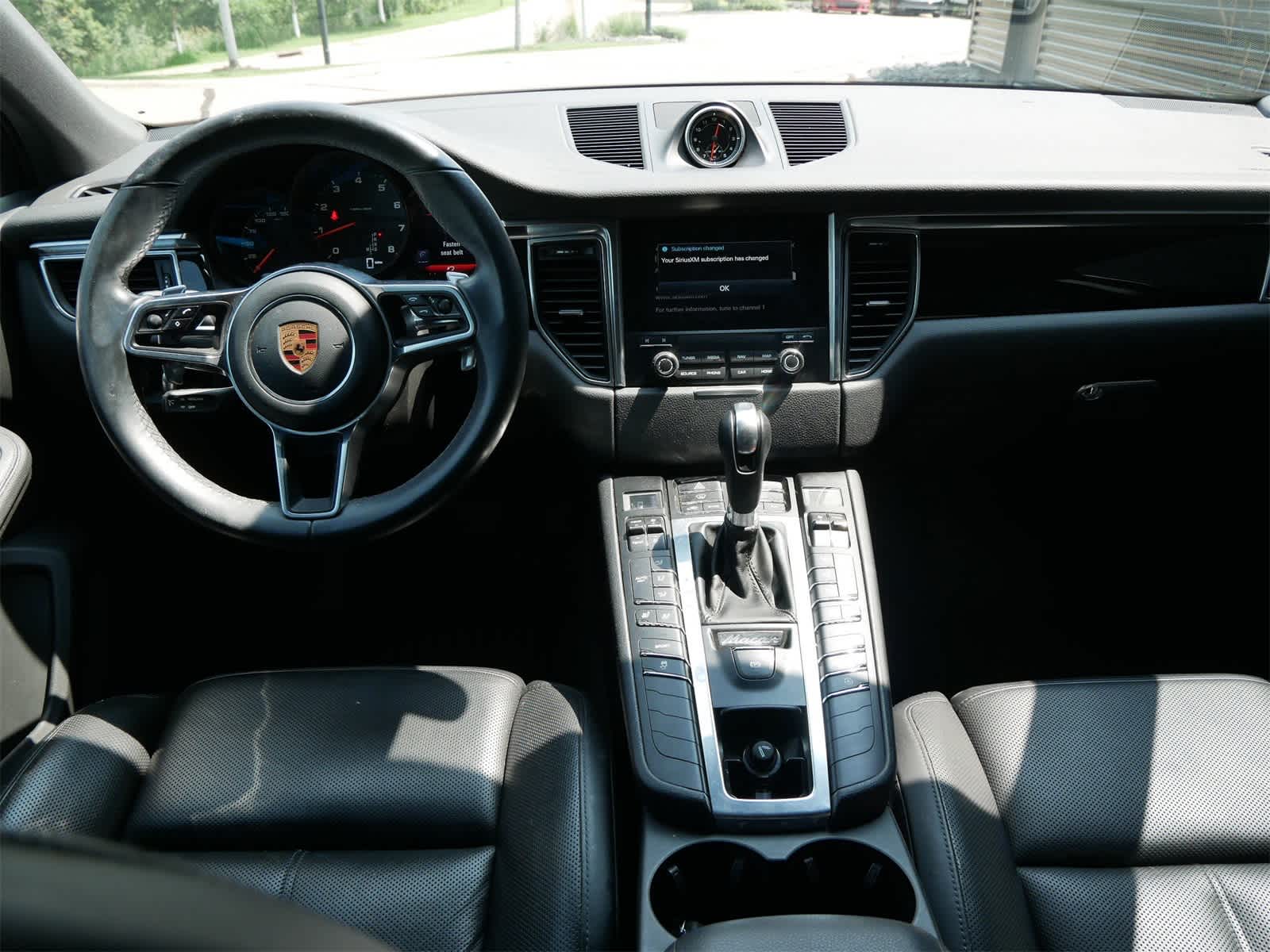 Thumbnail: 2018 Porsche Macan - 8