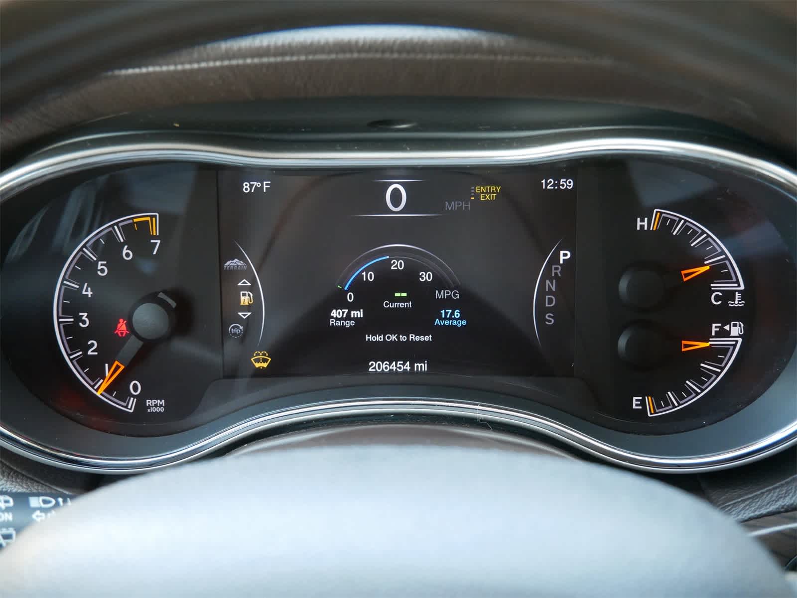 2014 Jeep Grand Cherokee Overland 13