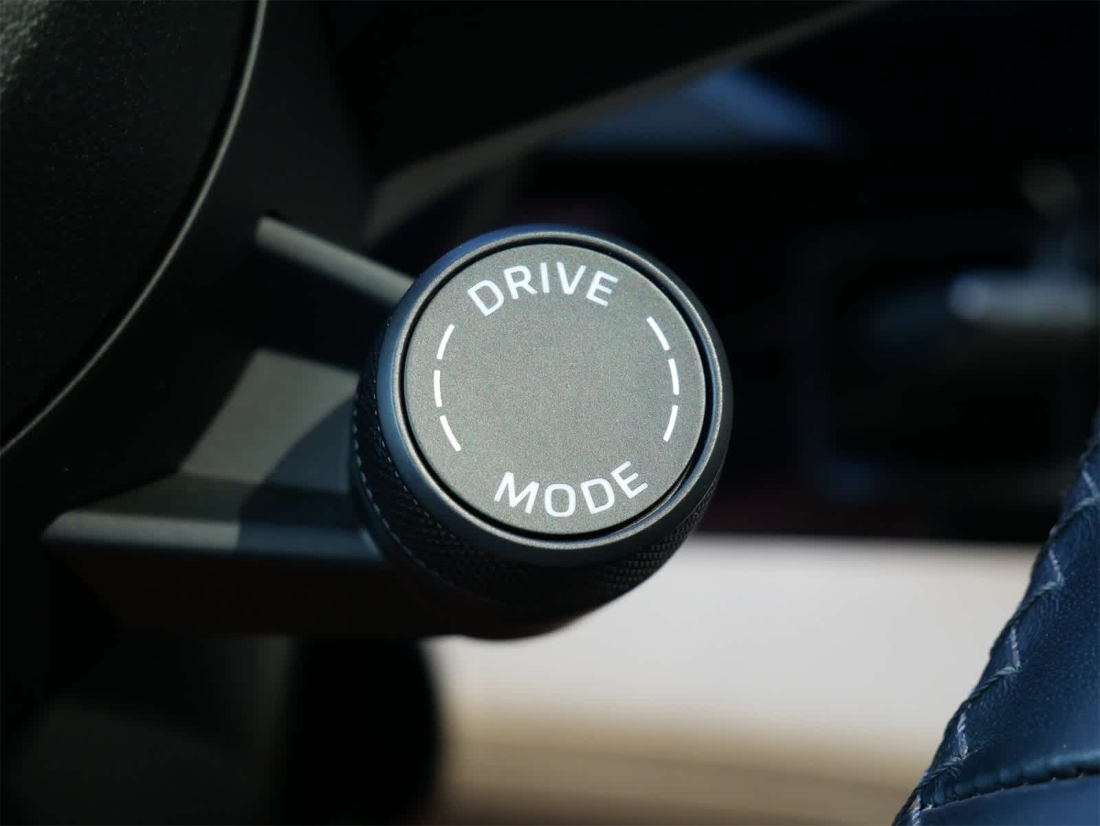 Thumbnail: 2023 Porsche Taycan - 18