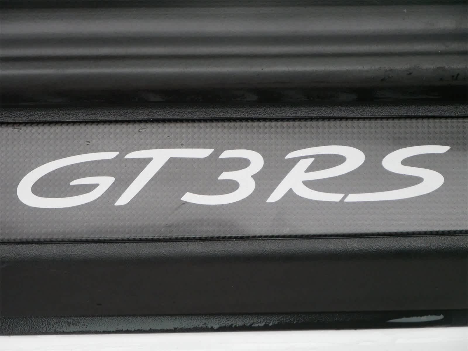 Thumbnail: 2016 Porsche 911 - 27