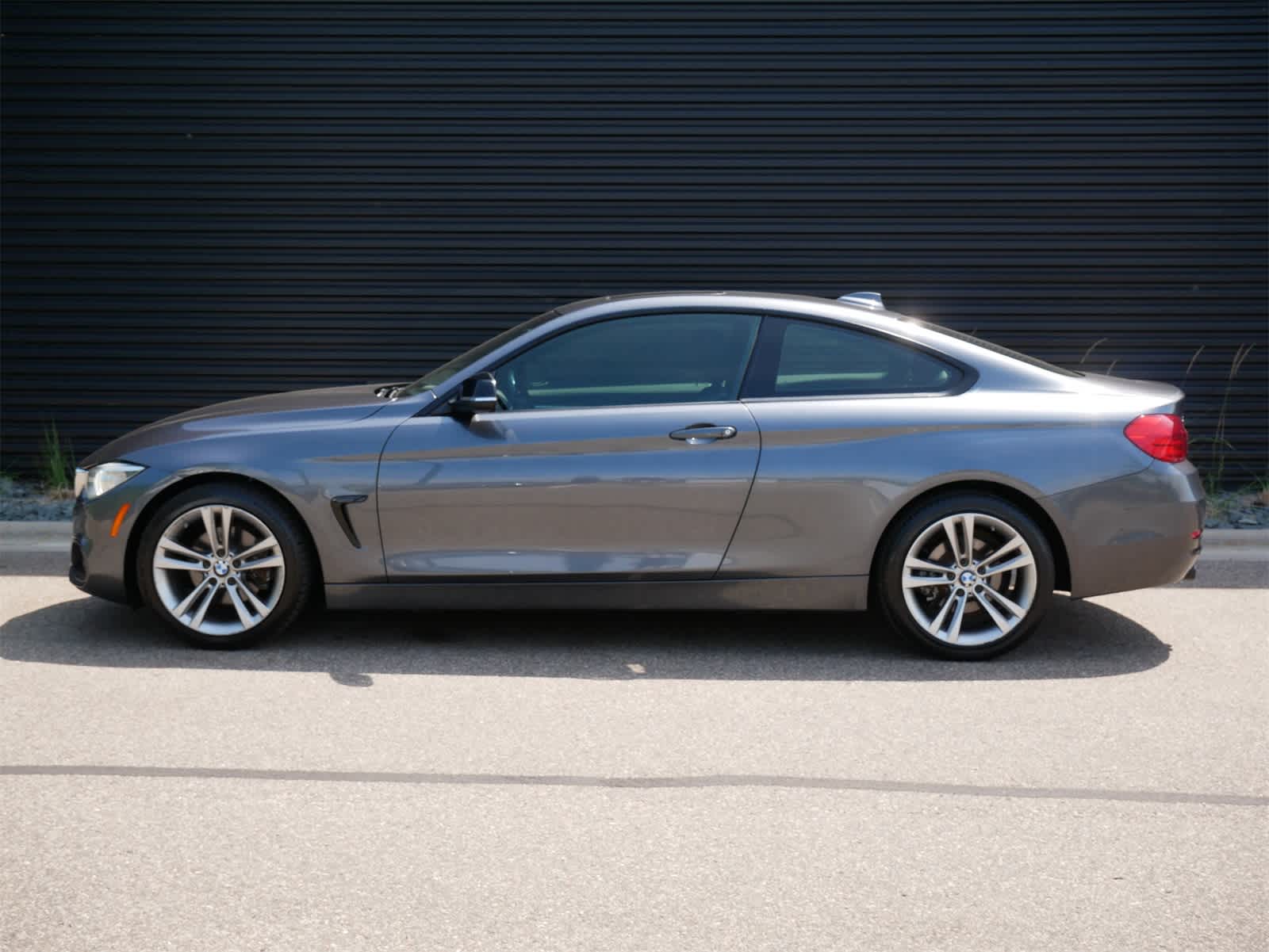 Thumbnail: 2014 BMW 4 Series - 2