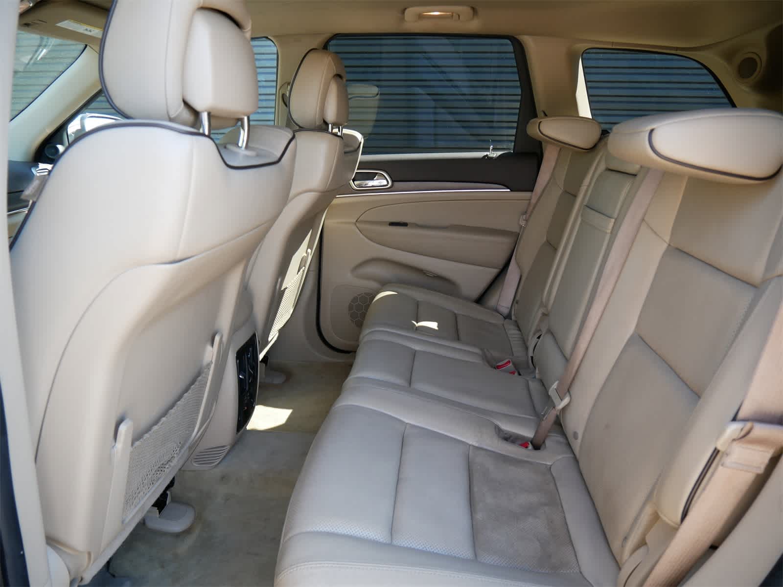2014 Jeep Grand Cherokee Overland 6