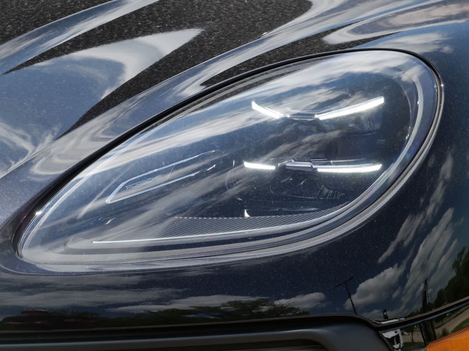 Thumbnail: 2025 Porsche Macan - 6