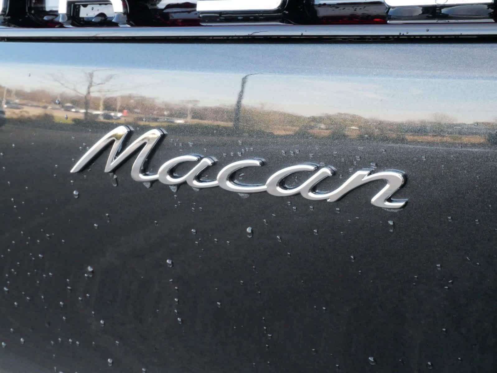 Thumbnail: 2025 Porsche Macan - 10