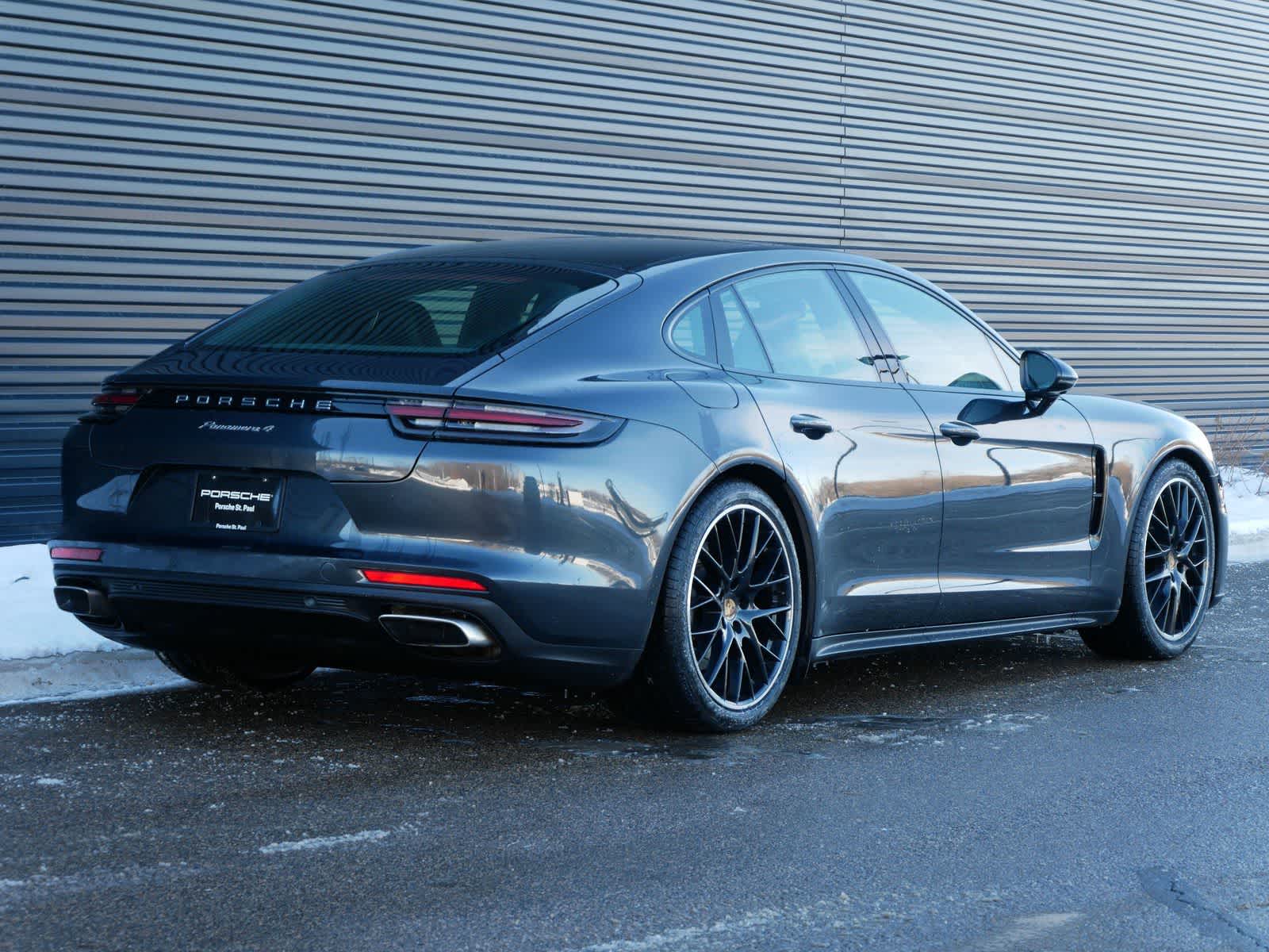 Thumbnail: 2020 Porsche Panamera - 23