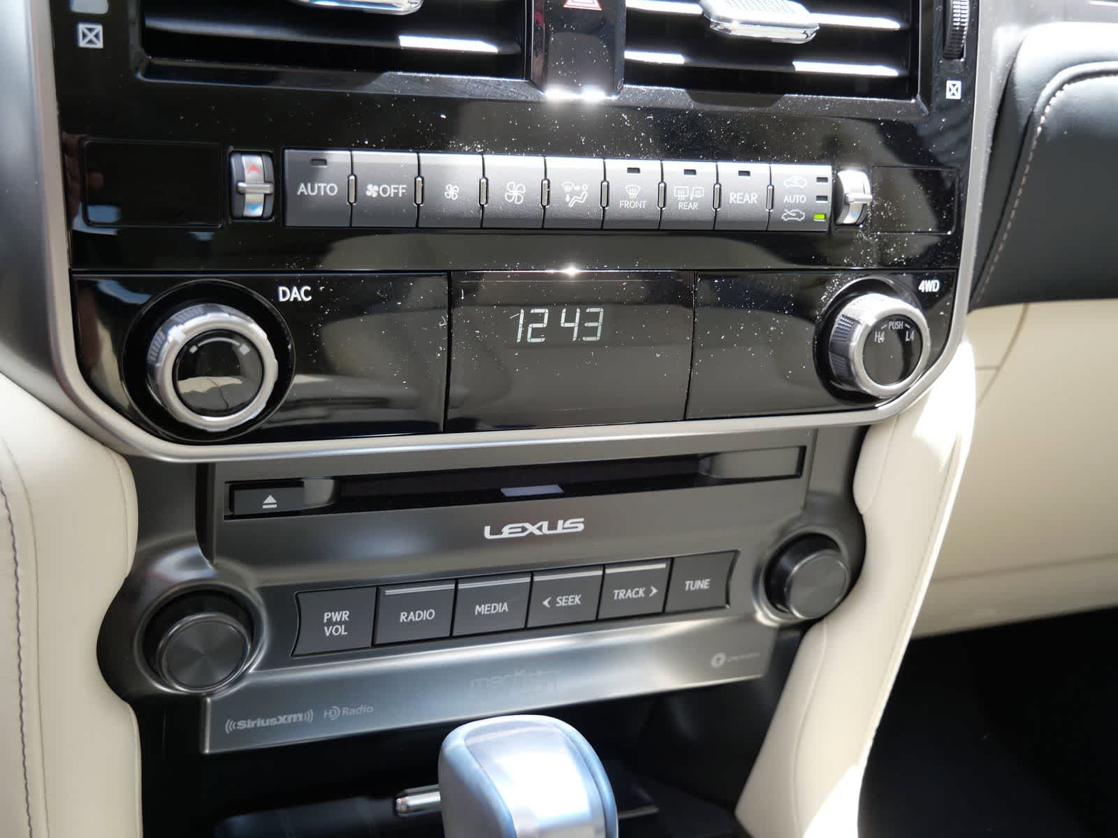 Thumbnail: 2023 Lexus GX - 18