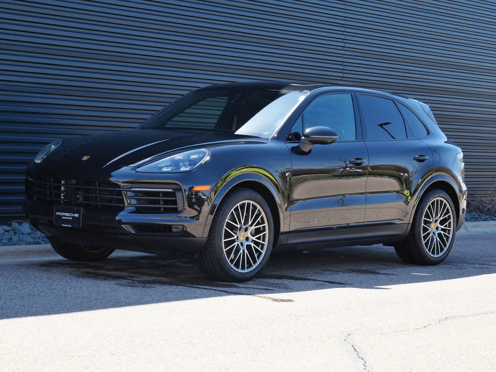 Thumbnail: 2023 Porsche Cayenne - 1