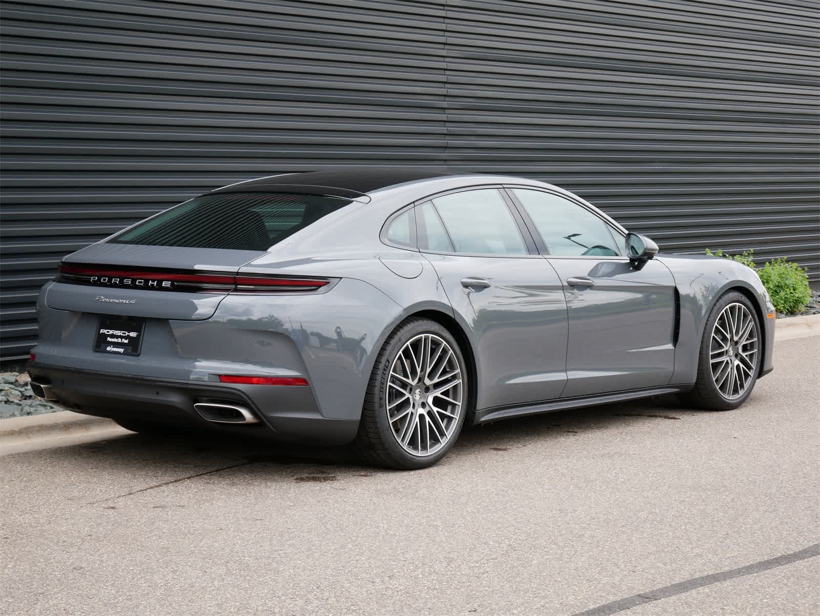 Thumbnail: 2025 Porsche Panamera - 27