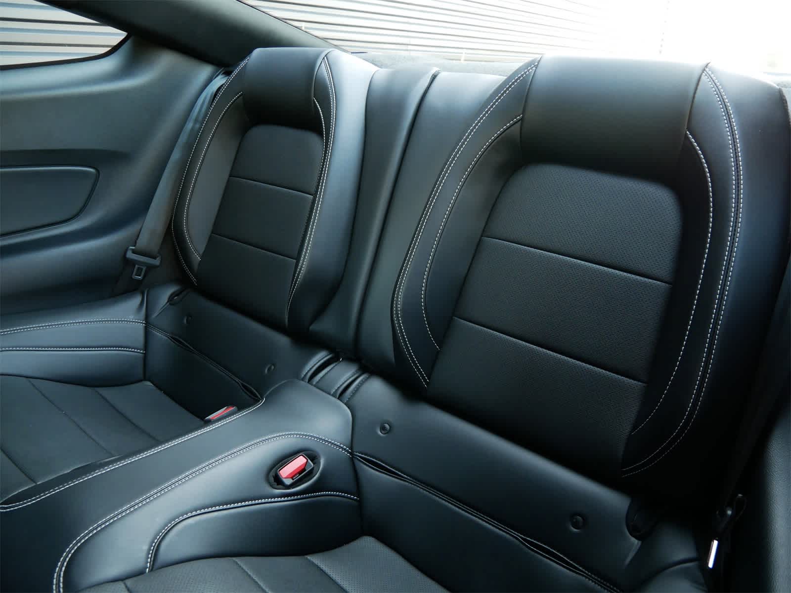 Thumbnail: 2022 Ford Mustang - 6