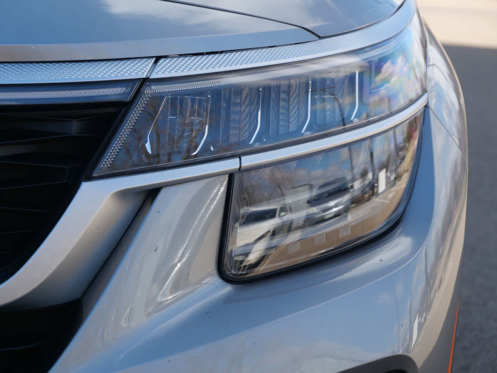 Thumbnail: 2021 Kia Seltos - 6