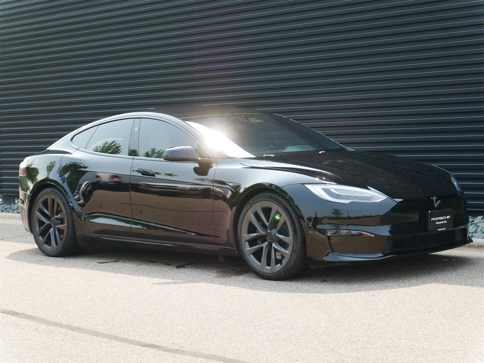 Thumbnail: 2022 Tesla Model S - 18