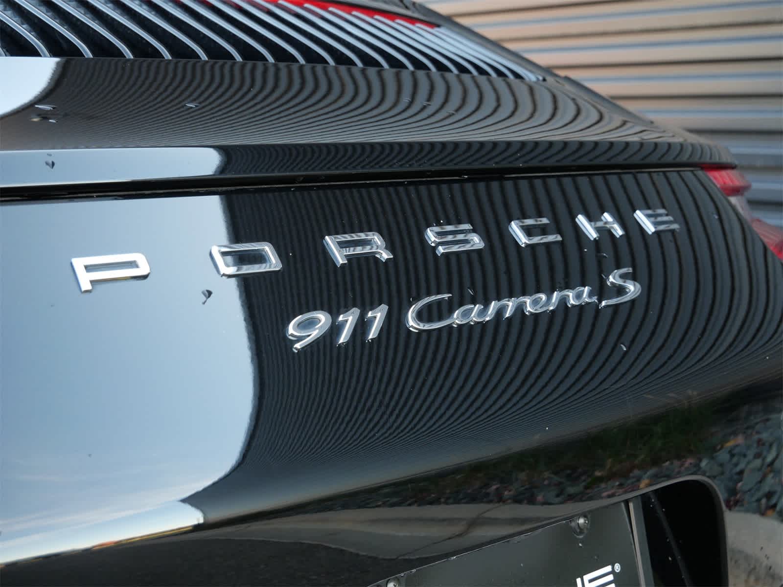 Thumbnail: 2017 Porsche 911 - 22