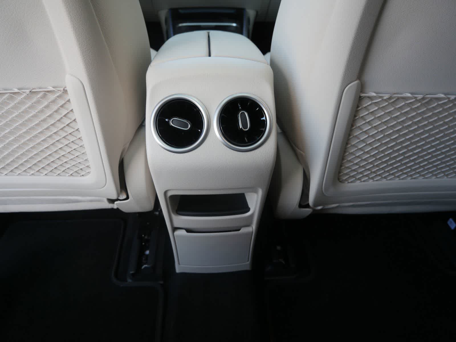 Thumbnail: 2025 Mercedes-Benz EQB - 13