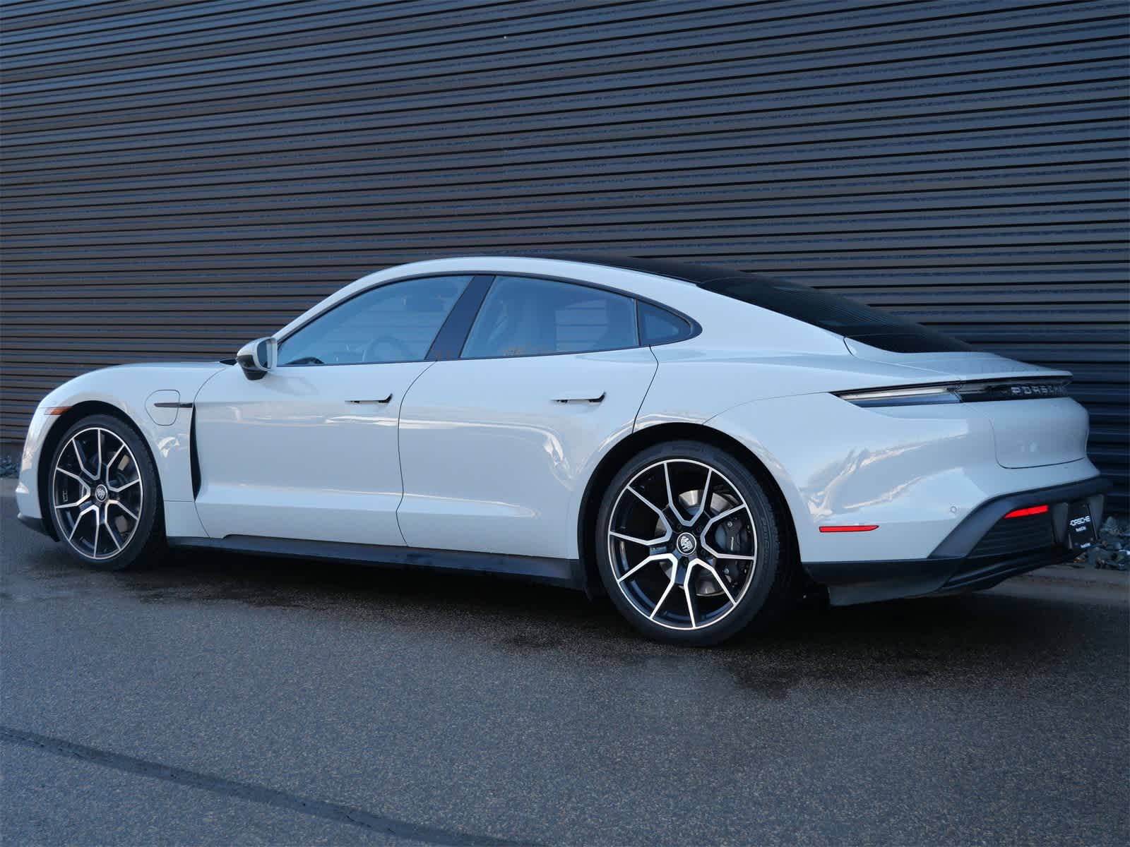 Thumbnail: 2024 Porsche Taycan - 3