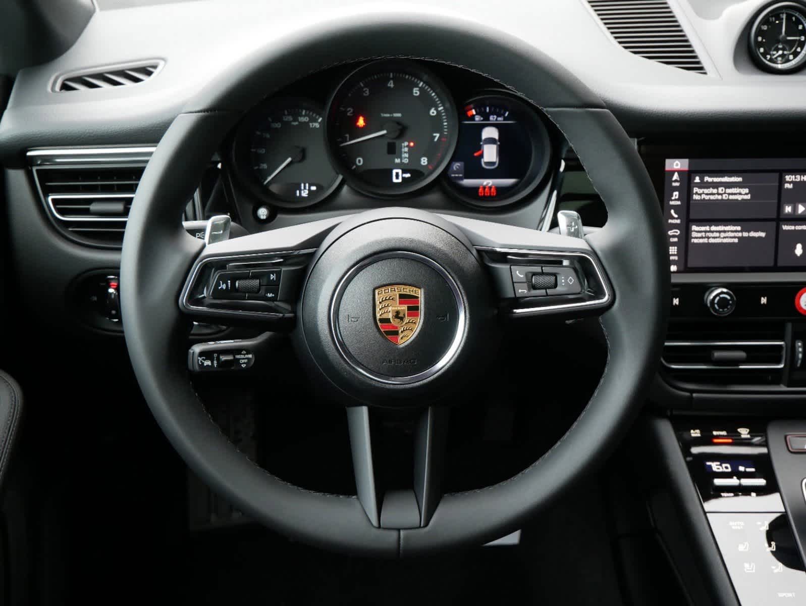 Thumbnail: 2025 Porsche Macan - 4