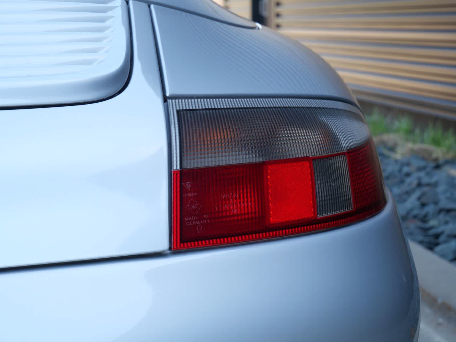 Thumbnail: 2000 Porsche 911 - 8