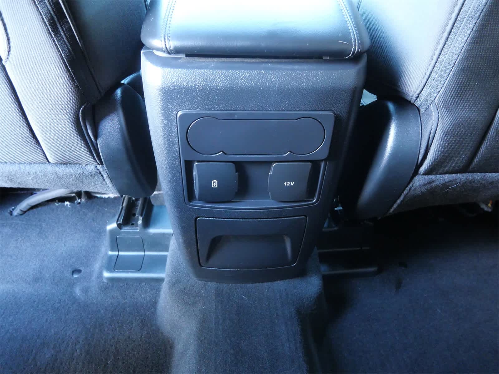 Thumbnail: 2024 Ford Explorer - 14