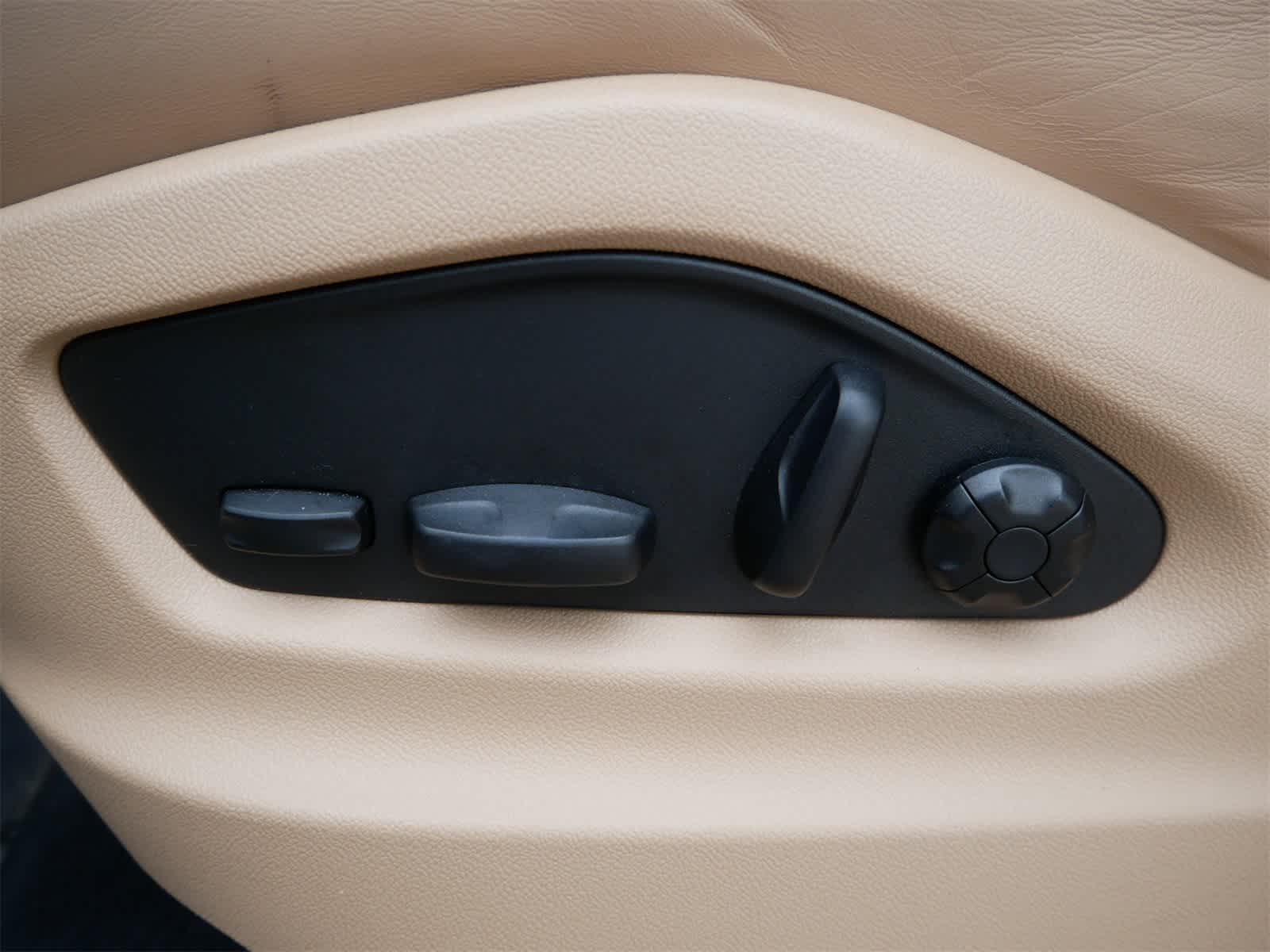 Thumbnail: 2022 Porsche Cayenne - 12