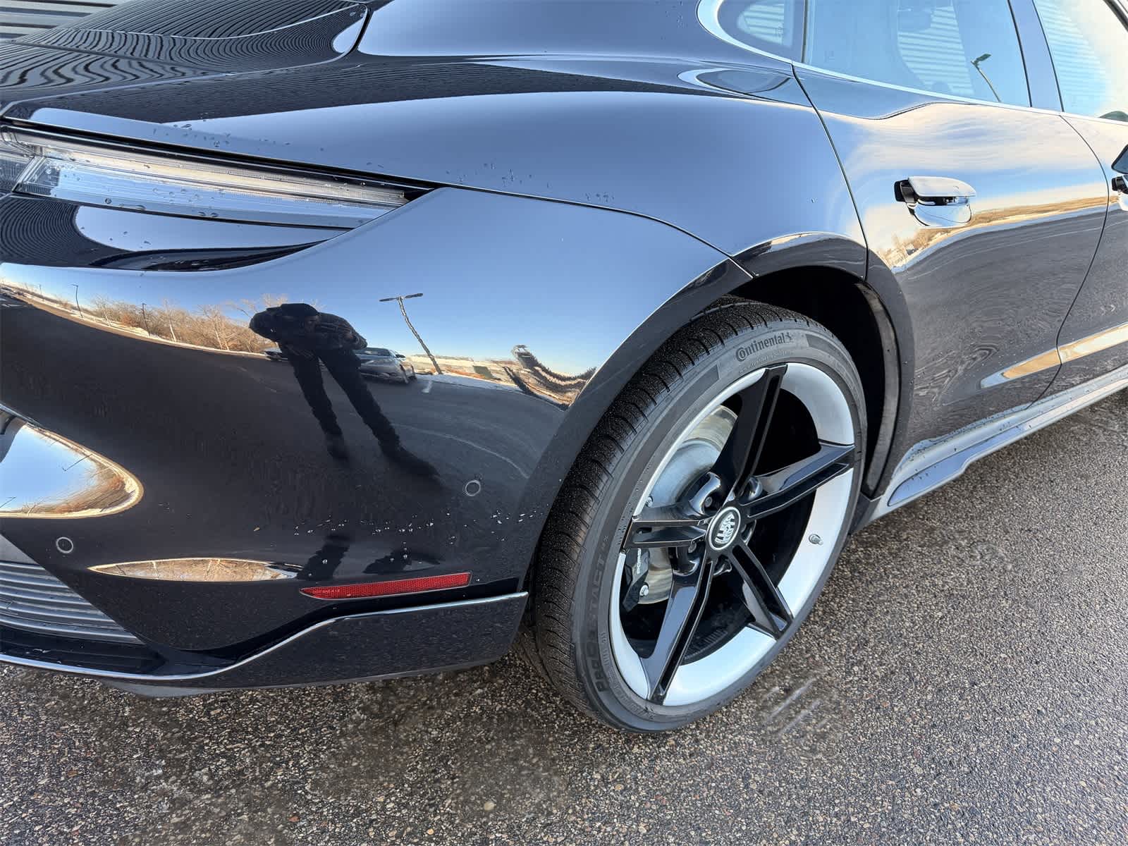 Thumbnail: 2021 Porsche Taycan - 27