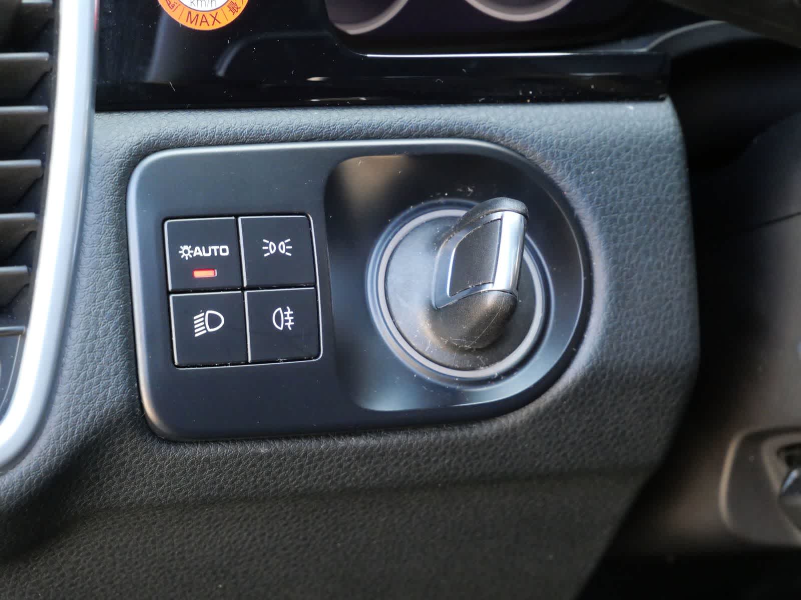 Thumbnail: 2023 Porsche Cayenne - 8