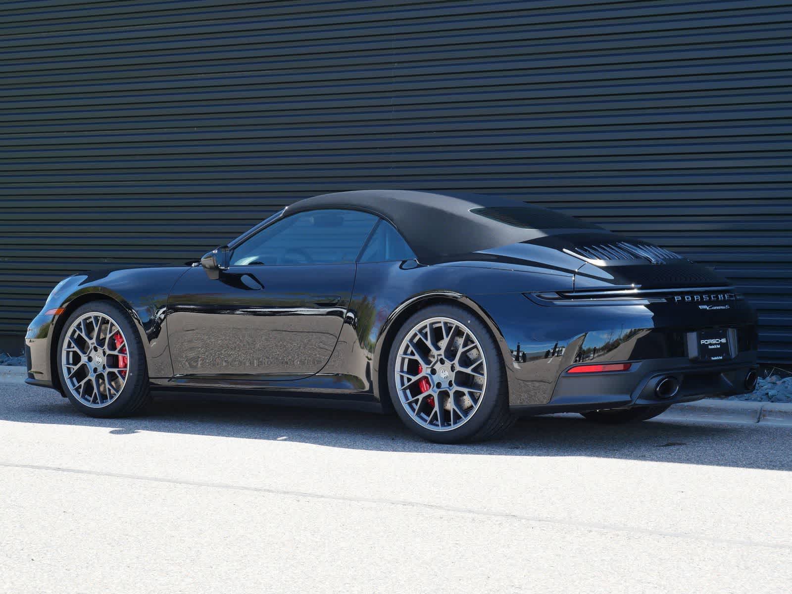 Thumbnail: 2026 Porsche 911 - 3