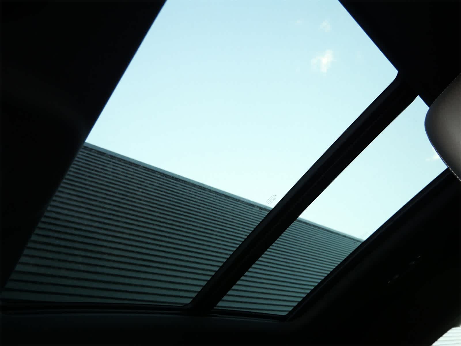 Thumbnail: 2021 Audi Q8 - 18