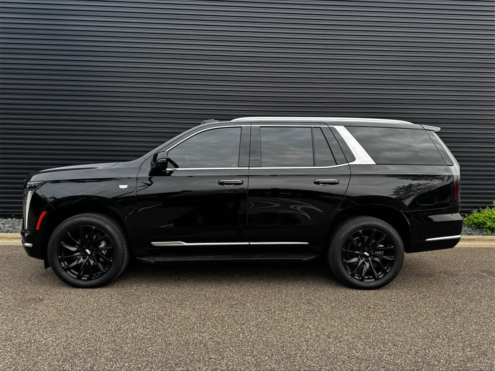 2025 Cadillac Escalade Premium Luxury 4
