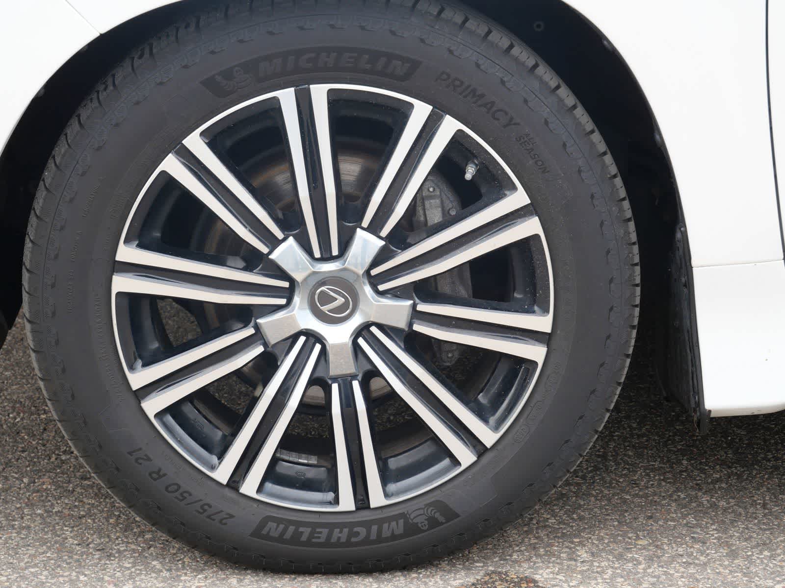 Thumbnail: 2021 Lexus LX - 7