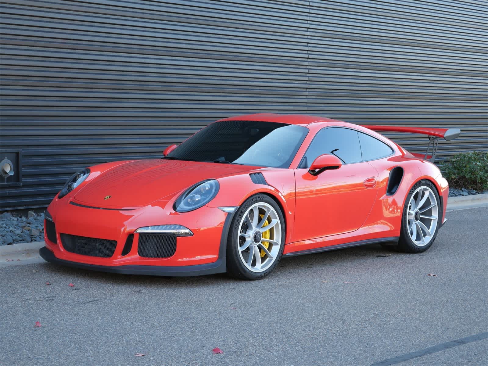 Thumbnail: 2016 Porsche 911 - 1