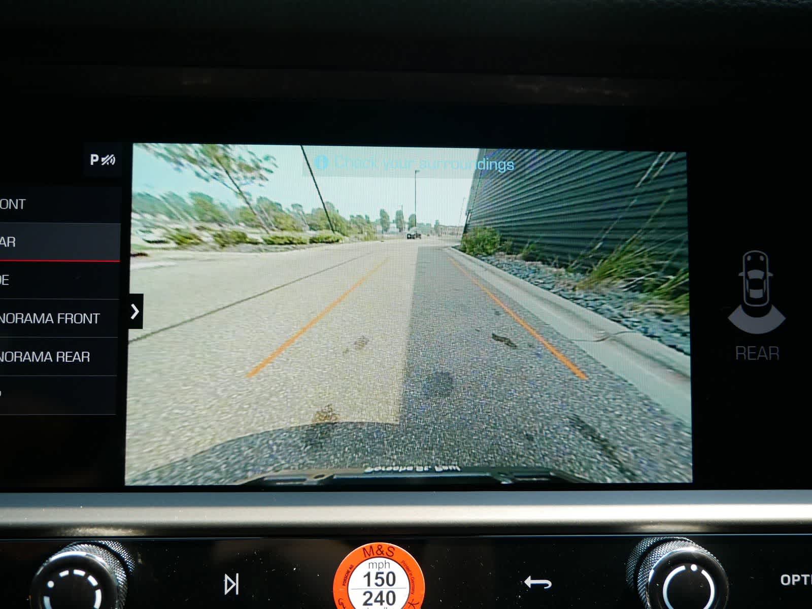 Thumbnail: 2025 Porsche Macan - 17