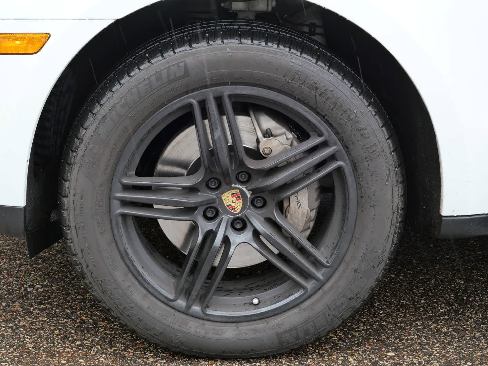 Thumbnail: 2015 Porsche Macan - 7