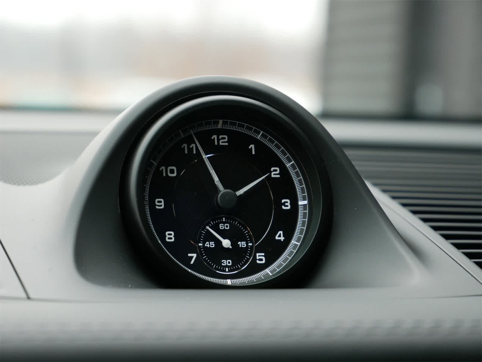 Thumbnail: 2025 Porsche Macan - 17