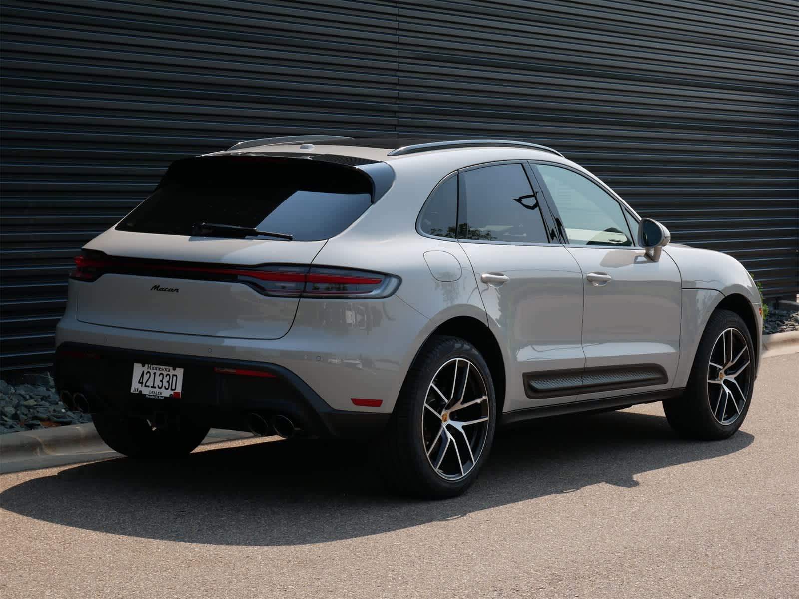 Thumbnail: 2025 Porsche Macan - 26