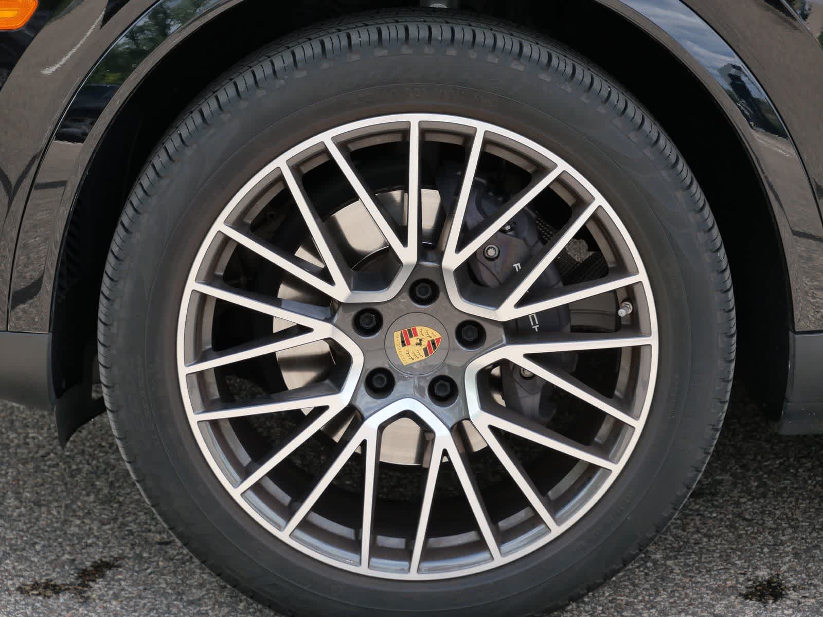 Thumbnail: 2020 Porsche Cayenne - 6
