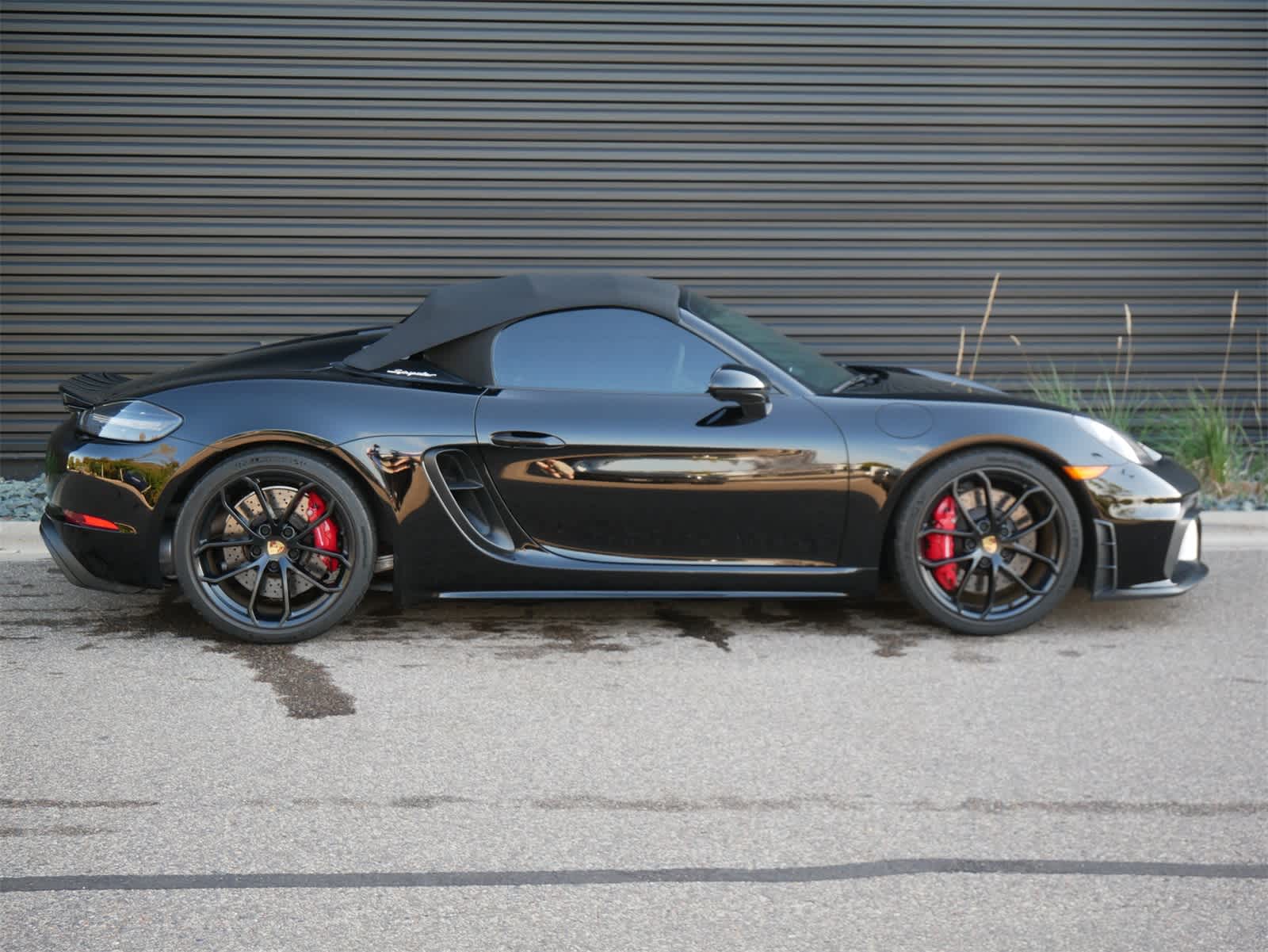 Thumbnail: 2022 Porsche  - 24