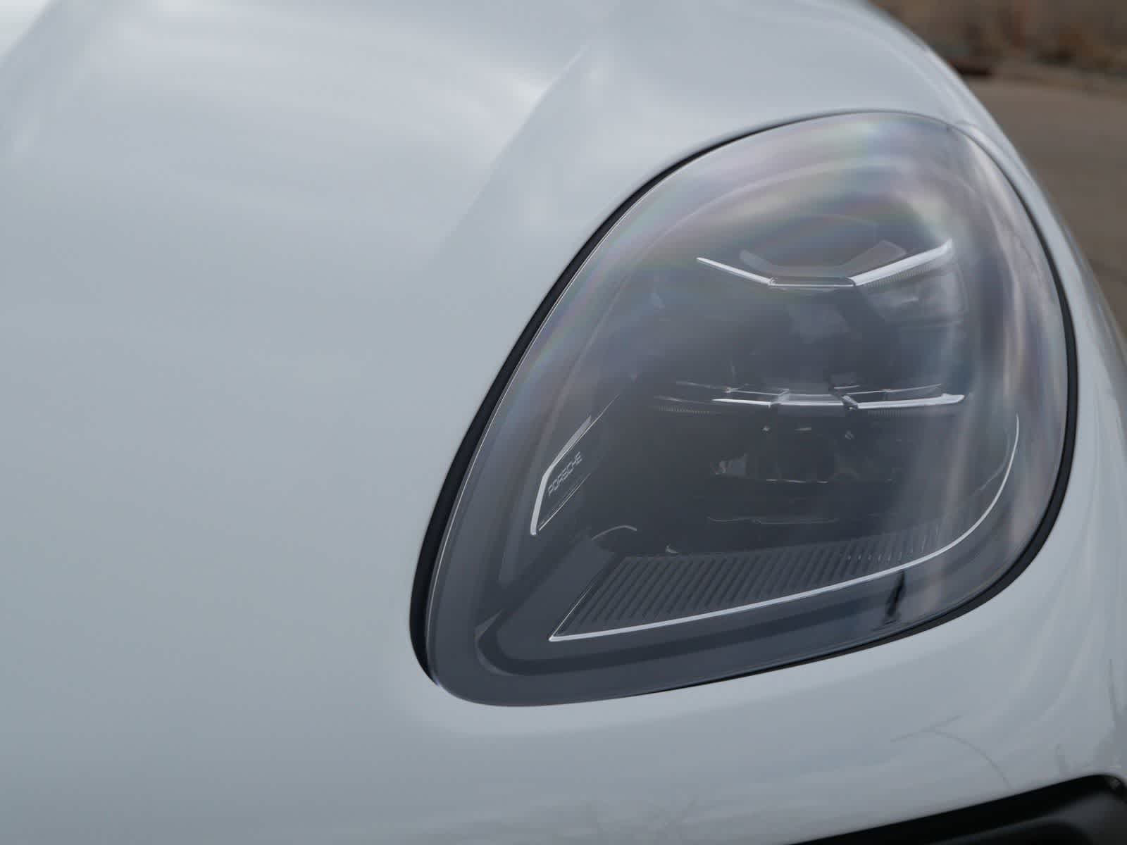 Thumbnail: 2026 Porsche Macan - 6