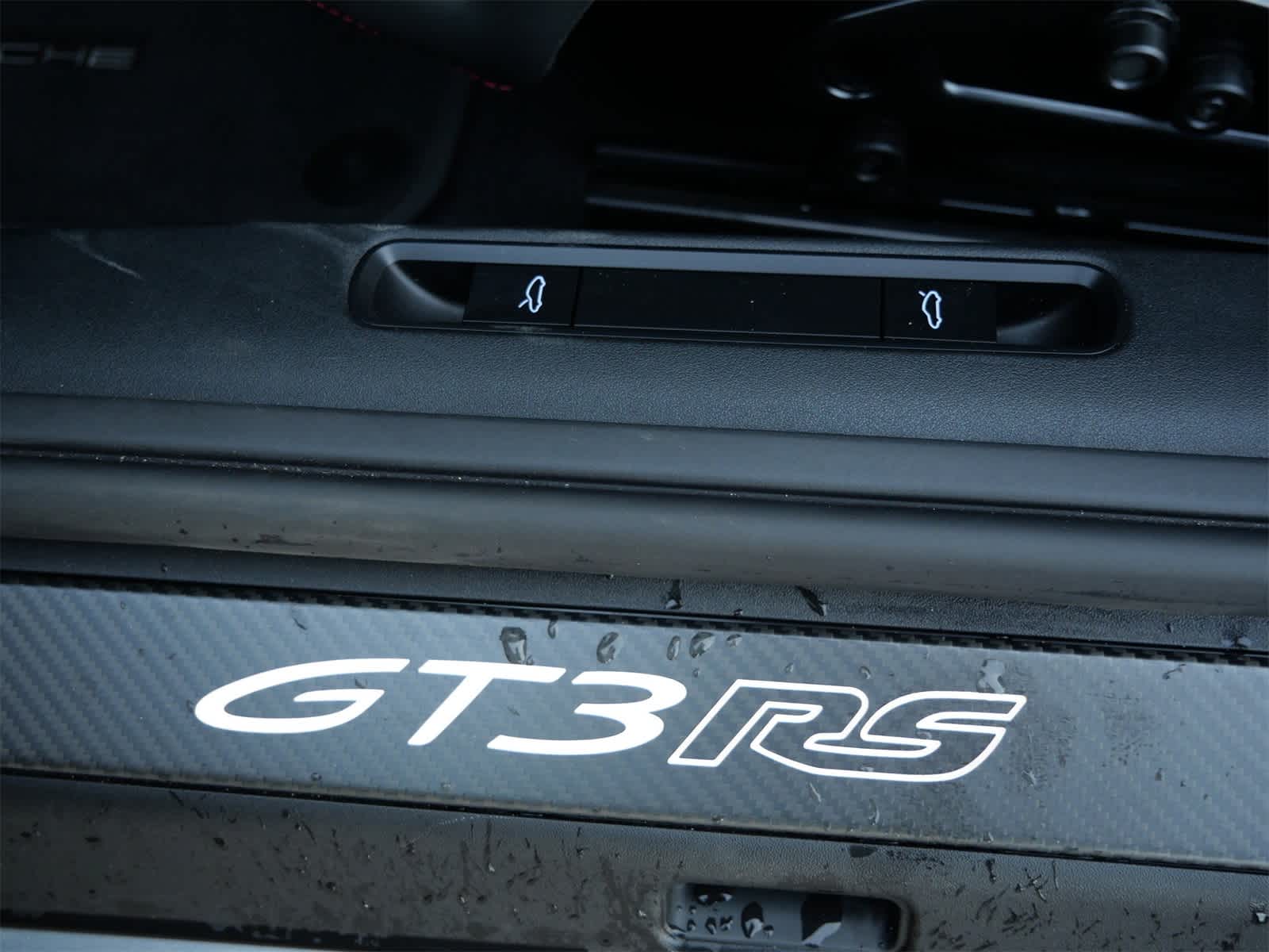 Thumbnail: 2025 Porsche 911 - 9