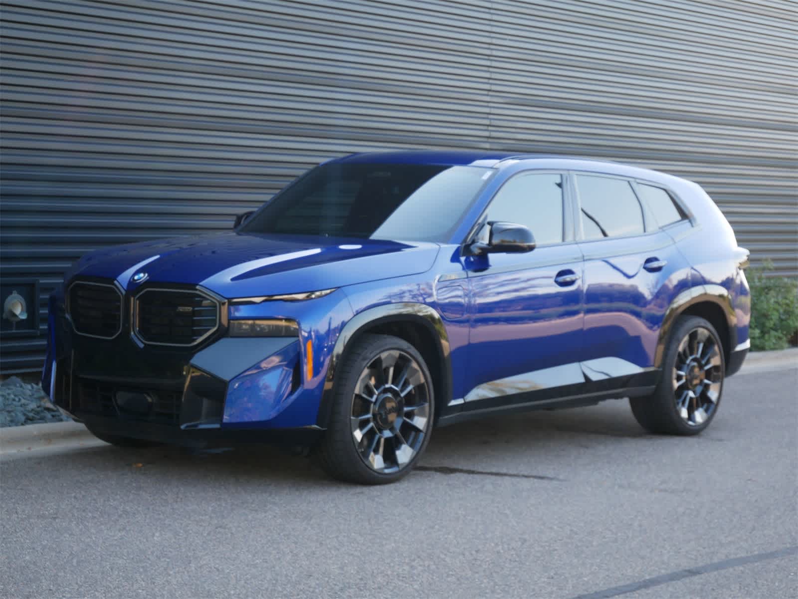 Thumbnail: 2024 BMW XM - 1