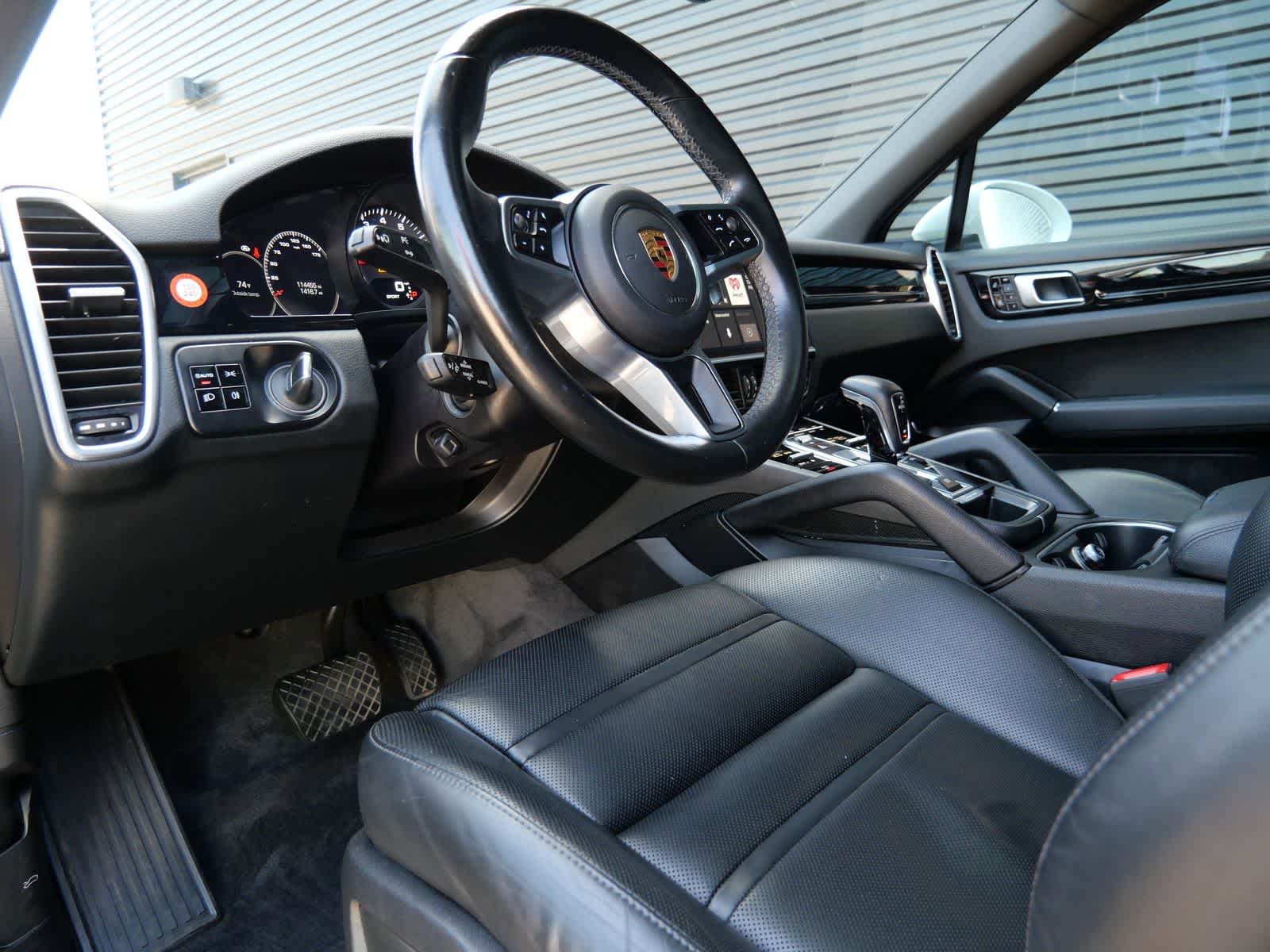 Thumbnail: 2021 Porsche Cayenne - 4