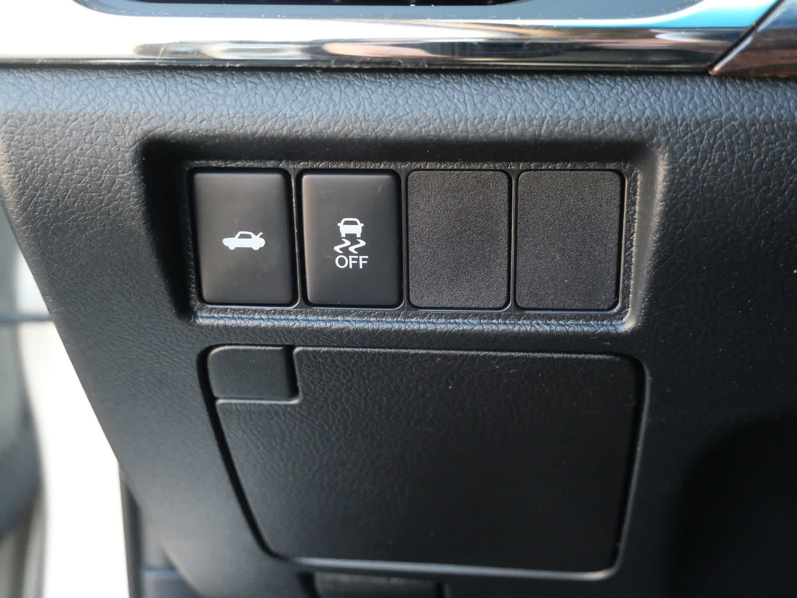 Thumbnail: 2013 Toyota Avalon - 14