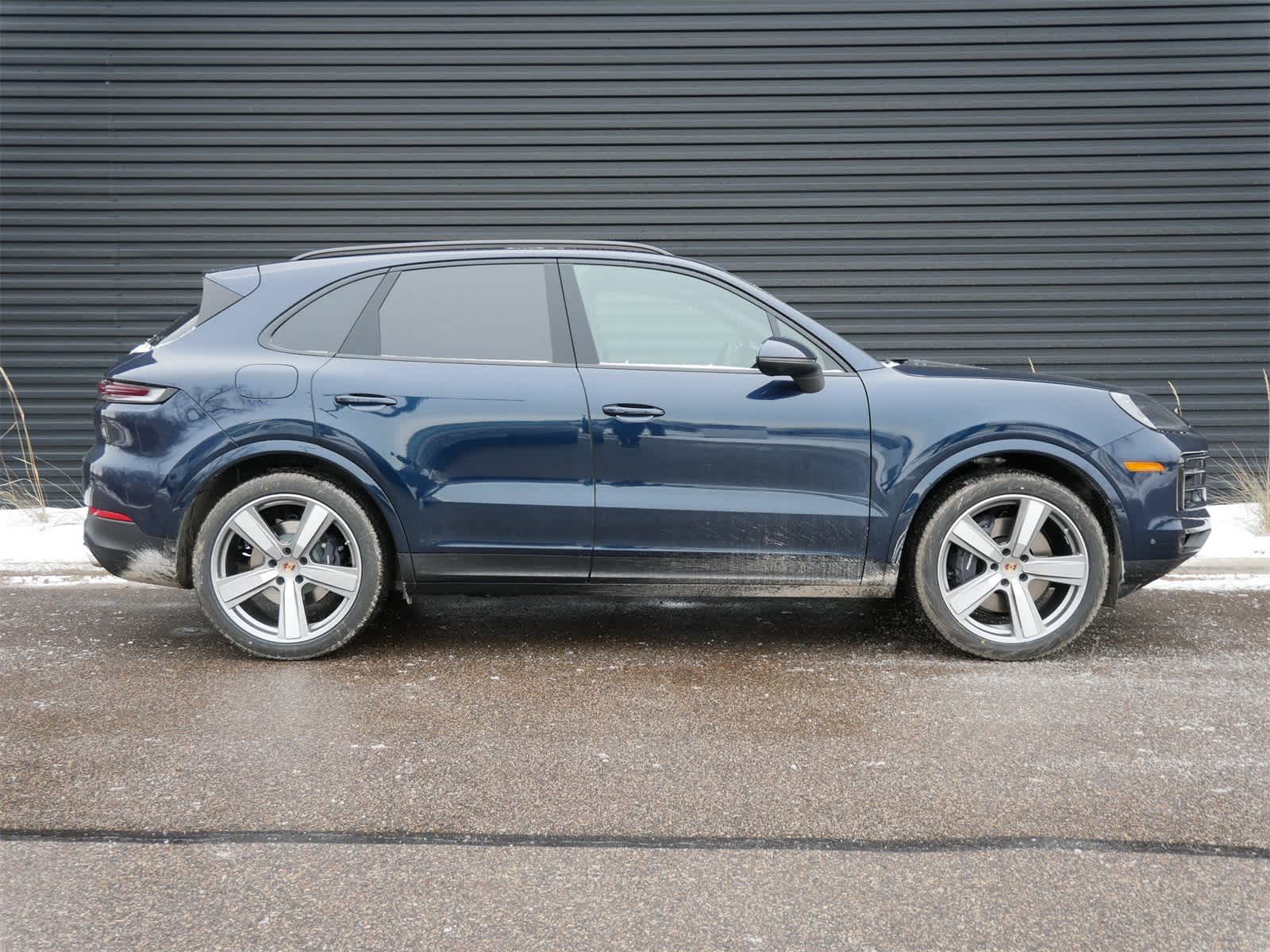 Thumbnail: 2026 Porsche Cayenne - 24