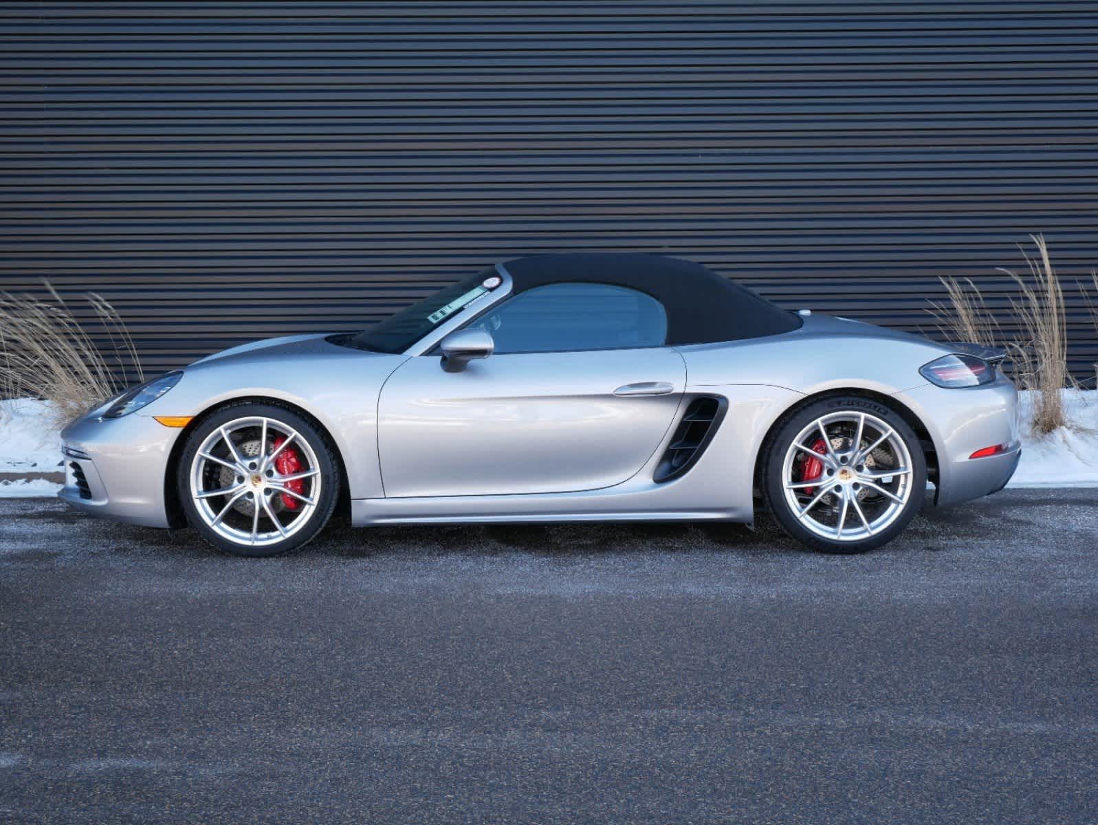 2024 Porsche 718 Boxster S 2