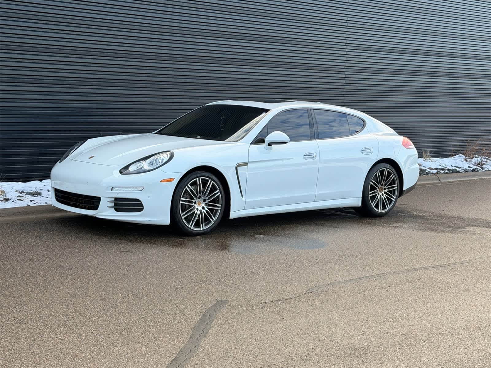 2016 Porsche Panamera 4 -
                  Saint Paul, MN