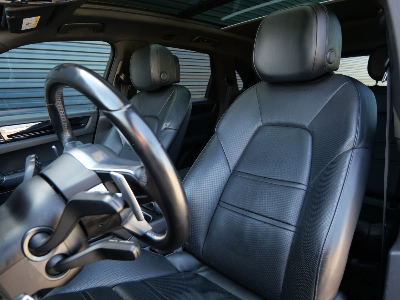 Thumbnail: 2021 Porsche Cayenne - 5