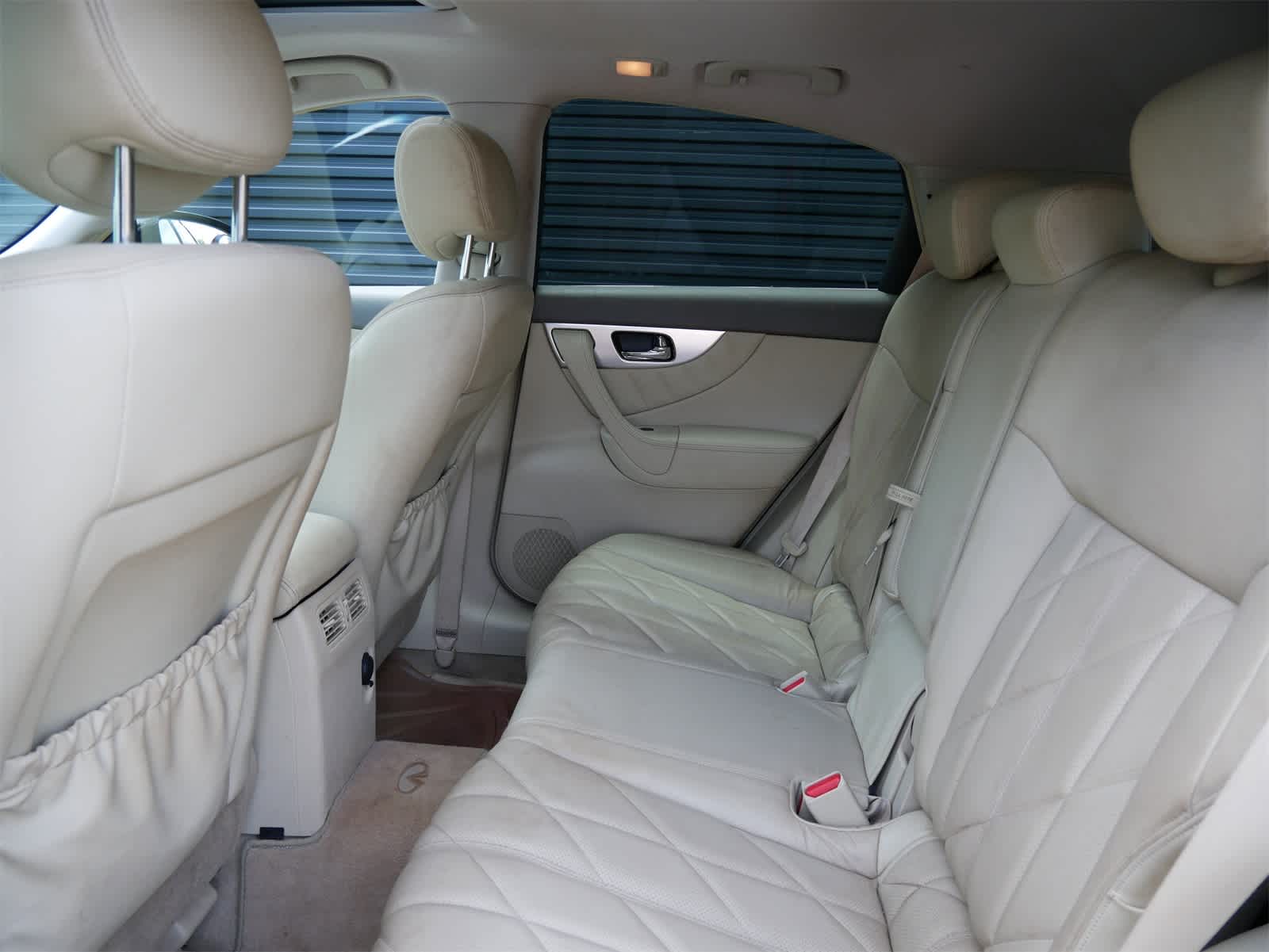 Thumbnail: 2010 INFINITI FX35 - 6